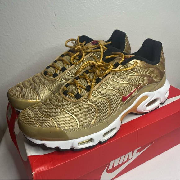 Nike Air Max plus “gold bullet” mens size 10.5 - Picture 1 of 11